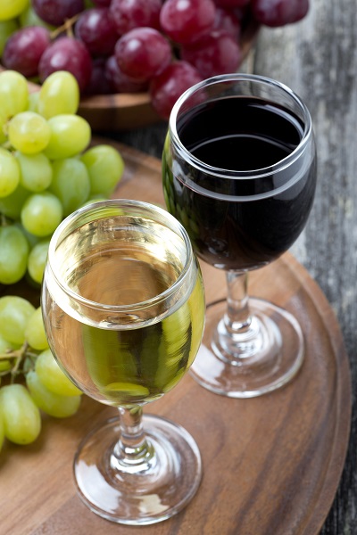 red wine, white wine and grape