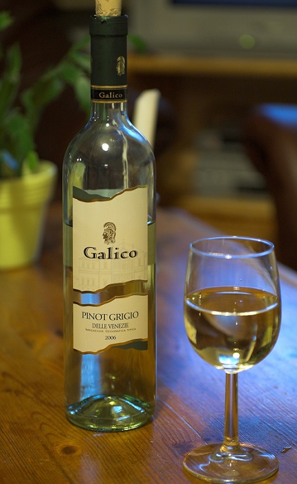 galico Pinot Grigio wine bottle